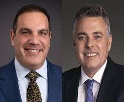 Kari Dooley's Instagram, Twitter & Facebook