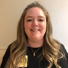 Erin Russo's Instagram, Twitter & Facebook