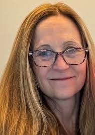 Kim Barnard's Instagram, Twitter & Facebook