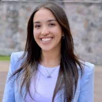 16200+ perfiles de «Regina