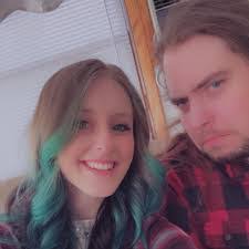 Carrie Wesson's Instagram, Twitter & Facebook