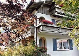Patricia house has garden views, free wifi and free private parking, located in ljubljana, 5.6 mi from ljubljana castle. Haus Patricia