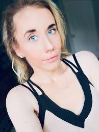 Melody Lane's Instagram, Twitter & Facebook