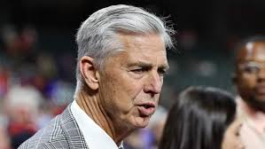 Philadelphia Phillies Expected to Land Top Available Outfielder