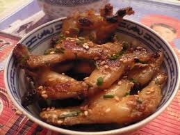 Cuisses De Grenouilles Caramelisees A La Chinoise A Vos Fourchettes Recettes De Cuisine Cuisse De Grenouille Cuisine Asiatique