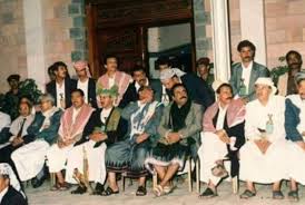 ظهور جديد لسفير أحمد علي عبدالله صالح يكشف عن الموقف العربي. Ø´Ø§Ù‡Ø¯ ØµÙˆØ±Ø© Ù†Ø§Ø¯Ø±Ø© Ù„Ø­ÙÙ„ Ø²ÙØ§Ù Ø§Ø­Ù…Ø¯ Ø¹Ù„ÙŠ ØµØ§Ù„Ø­ ÙˆØ§Ù„Ù‰ Ø¬Ø§Ù†Ø¨Ù‡ Ø¹Ø¯Ø¯ Ù…Ù† Ø§Ù„Ø´Ø®ØµÙŠØ§Øª Ø§Ù„Ø¨Ø§Ø±Ø²Ø© ÙˆØ§Ù„ØºØ±ÙŠØ¨ Ø§ÙŠÙ† ÙƒØ§Ù† ÙŠØ¬Ù„Ø³ Ø§Ù„Ø±Ø¦ÙŠØ³ ÙˆÙ…Ø§Ø°Ø§ ÙƒØ§Ù† ÙŠØ±ØªØ¯ÙŠ ÙŠÙ…Ù† ØªØ§ÙŠÙ…