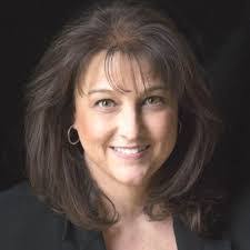 Melissa Highley's Instagram, Twitter & Facebook