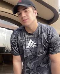 See the complete profile on linkedin and discover lucas' connections and jobs at similar companies. Lucas Santos Facebook
