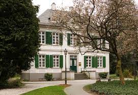 1 von 2 passenden hausbauangeboten: Datei Solingen Haus Kirschheide Imgp4338 Wp Jpg Wikipedia
