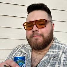 Sterling Mitchell 🇨🇦 (@RealisticSter)