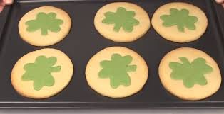 No measuring or mixing required with easy and delicious pillsbury cookie dough. Copycat Recipe Pillsbury Shamrock Shape Sugar Cookies Holiday Sugar Cookies Pillsbury Holiday Cookies Pillsbury Christmas Cookies