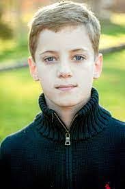 Evan Veale's Instagram, Twitter & Facebook