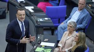 Photo Allemagne: le chef des députés conservateurs critiqué après avoir ...
