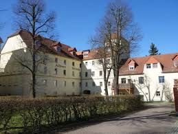 Bei wohnungsboerse.net finden sie ein großes angebot an attraktiven wohnungen in großenhain jeder preisklasse! 2 Zimmer Wohnung Zu Vermieten Am Stadtpark 25a 01558 Grossenhain Meissen Kreis Mapio Net