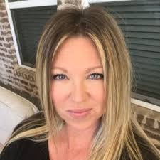 Tami Babcock's Instagram, Twitter & Facebook