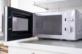 Plastic containers from packaged microwavable meals shouldn't be reused after their initial use; Are Your Leftover Containers Microwave Safe Benefits Of Microwavable Containers