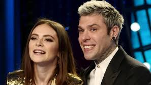 Mille è il titolo della canzone che si candida a possibile tormentone estivo dell'estate 2021. Fedez E Francesca Michelin Testo Sanremo 2021 Chiamami Per Nome Tutto Sul Gossip