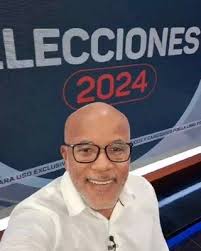 💛 Agradecido por la entrevista @sertvpanama , 💙 Gracias por la  oportunidad @tepanama , 💛 Sí Vamos a hacerlo bien por PANAMÁ 💛🇵🇦💙,  @vamosporpanama , @jdvasquezgut , @gabrielsilva8_7