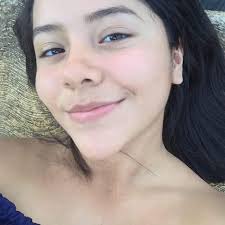 53: Alexandra Giles🧡