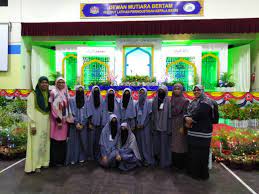 Pelajar tahfiz kini boleh memiliki sijil dari pusat pengajian mara. Hafazan Membuka Tirai Majlis Tilawah Dan Hafazan Pulau Pinang Malaysia Aktif