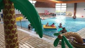 Les Baigneurs De Retour A La Piscine De Montdidier