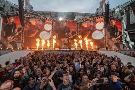 Biletele pentru concertul ce face parte din turneul „worldwired vor fi puse în vânzare pe 28 septembrie, la ora 10:00, pe metallica.emagic.ro, eventim.ro şi iabilet.ro. Concert Record Pentru Metallica 1 Din PopulaÈia Unei ÈÄri S A Aflat In Public Ètiri Un Site De Muzica