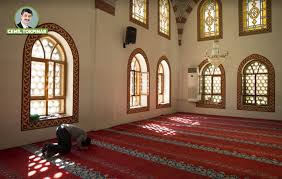 Hangi dualar ve sureler okunur? Sevinc Aninda Allah A Yonelmek Sukur Namazi Tr724