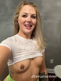 Lexie Bree ♥️ Facial Queen 💦 Hotwife 👅 on X: The happiest little  cumslut you ever did see! 😇💦 The BJ that led to this epic facial is on  my OF, free