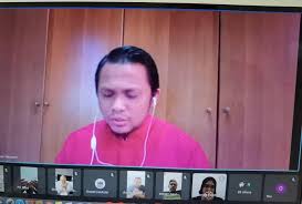 Berhasrat untuk mendapatkan kepastian, siti sarah telah memohon pertolongan suami untuk mendapatkan pencerahan daripada imam muda asyraf. Zstylbartjtn2m