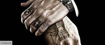 Sans héros, car le credo du personnage principal, le fossoyeur/nikolaï, est de dominer entièrement les pulsions sadiques et les souffrances. Les Promesses De L Ombre De David Cronenberg 2007 Synopsis Casting Diffusions Tv Photos Videos Tele Loisirs