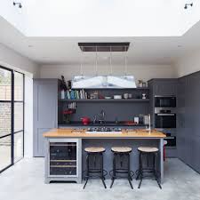 ¡ disfruta gratis de 6 nuevos juegos cada día ! Kitchen Design 8 Modular Kitchen Design Tips For First Timers Homelane Blog The Dark Moody Tile Walls Sleek Backsplash And Stainless Steel Appliances In This Kitchen Designed By Dries Otten