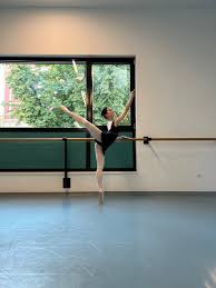 ハンガリー 国立 バレエ 学校