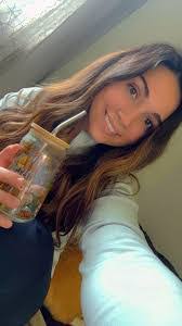 Joanne Tuttle's Instagram, Twitter & Facebook