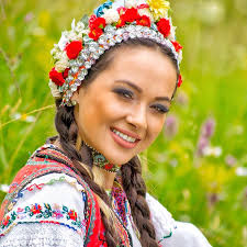 Primăria orașului rovinari și consiliul local au pus la cale un nou eveniment dedicat doamnelor și domnișoarelor, cu ocazia zilei de 1 martie. VlÄƒduÈ›a LupÄƒu È™i A FÄƒcut Public Secretul Pasiunea NebunÄƒ A Artistei Impact