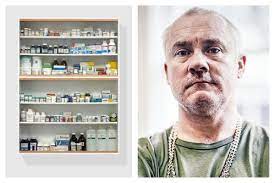 Damien hirst medicine cabinet bought for £600 goes on sale for over £1m. Damien Hirst S Medicine Cabinet For His Degree Show Could Fetch 1 2m At Auction Auctions News The Value Art News