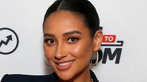 The Truth About Onda, Shay Mitchell's Tequila Brand