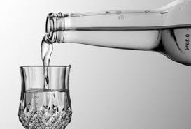 Die betreiber dieses portals haben uns der kernaufgabe likör angenommen. Was Ist Die Richtige Trinktemperatur Beim Schnaps Gutekueche At