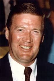 Gordon Mcneill's Instagram, Twitter & Facebook