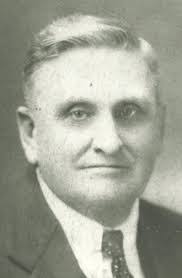 Willis Harmon's Instagram, Twitter & Facebook