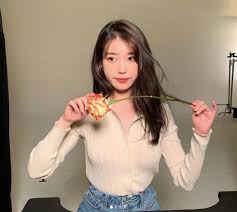 477,576 likes · 403 talking about this. 5æœˆæ‰è¿‡2ä¸ªæ˜ŸæœŸiuæŽçŸ¥æ©è¢«çˆ†ææ¬¾3æ¬¡ ä¼˜1å'¨ Uweekly