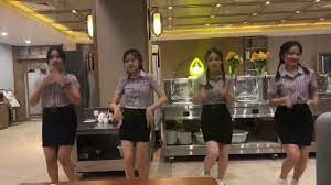 看看东南亚老挝KTV的小姐姐跳的怎么样？ - YouTube