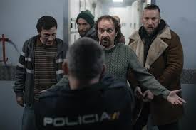 Bajocero) is a 2021 spanish action film directed by lluís quílez, written by fernando navarro and lluís quílez and starring javier gutiérrez, karra elejalde. Below Zero The Tense New Spanish Action Thriller On Netflix