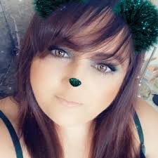 Adele Hall❤ (@spikeshunny)