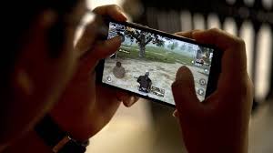 There are various games which you can play with your spouse to keep these people engaged in a great activity. Long Distance Relationship Guide During Quarantine