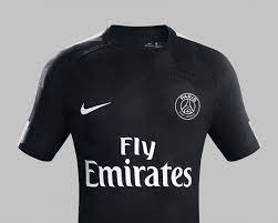 Par jérémy patrelle24 mai 2017. Nike Et Le Psg Devoilent Le Maillot Third Noir 2017 2018 Sportbuzzbusiness Fr
