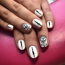 90 diseños de uñas blancas decoradas en tonos, mate, nacar y combinaciones como el dorado, plata, negro y rosa ideas 2020. Las 7 Mejores Ideas La Manicura Blanca Mas Moderna 2019 2020 Fotos Noticias Tendencias