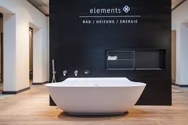 Eine badewanne aus acryl bekommen sie beispielsweise auch mit alten hausmitteln sauber, die schonend für die natur und ihre gesundheit sind. Elements Check Wertvolle Werkstoffe Wie Keramik Acryl Mineralguss Presseportal