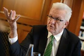 60,643 likes · 11,706 talking about this. Kretschmann Fuhlt Sich Im Dienstwagen Wie Eine Sardine