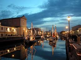 Poco più a nord rispetto al centro storico e al porto canale leonardesco, zadina si contraddistingue per la sua pineta rigogliosa e verdeggiante che anticipa il mare. La Magia Del Porto Canale Di Cesenatico Hotel Della Motta