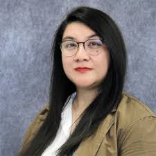 Sara Maxwell's Instagram, Twitter & Facebook